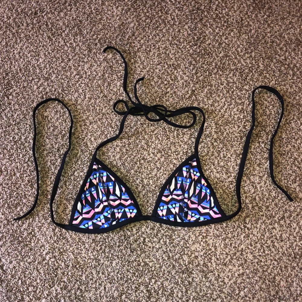VS Pink bikini top